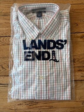 NWT Slimfit Lands' End Button Up size 15-34